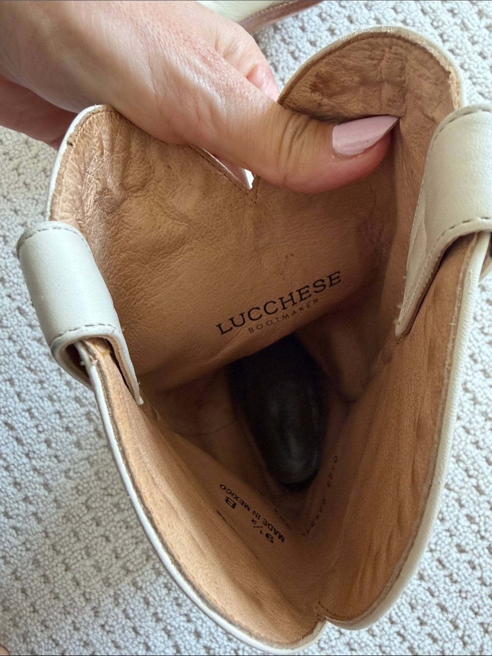 Authentic Lucchese Cream Western Cowboy Boots - Picture 4 of 7